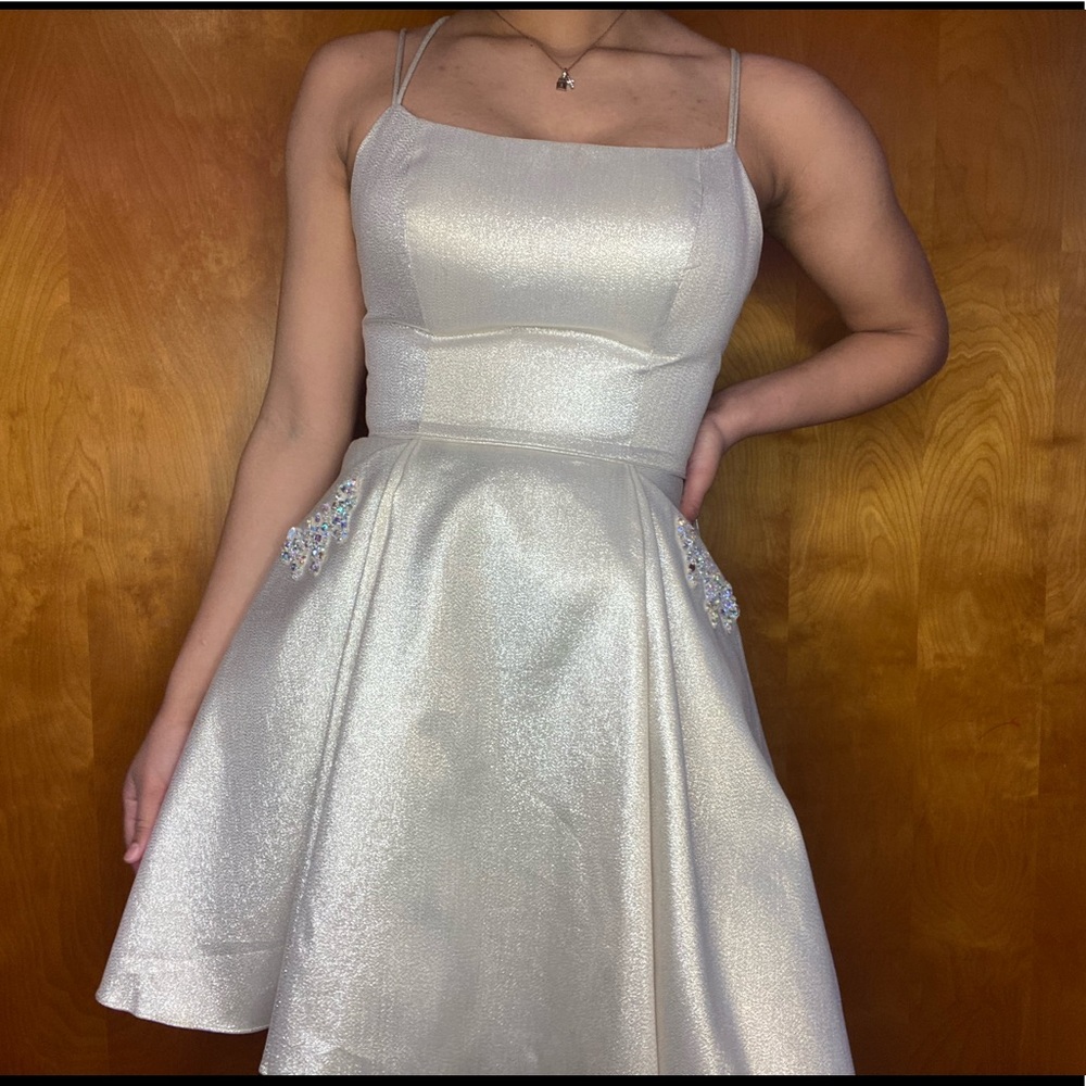 gold/white homecoming dress